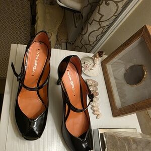 Via Spiga Black Patent Leather Shoes Size 7.5
